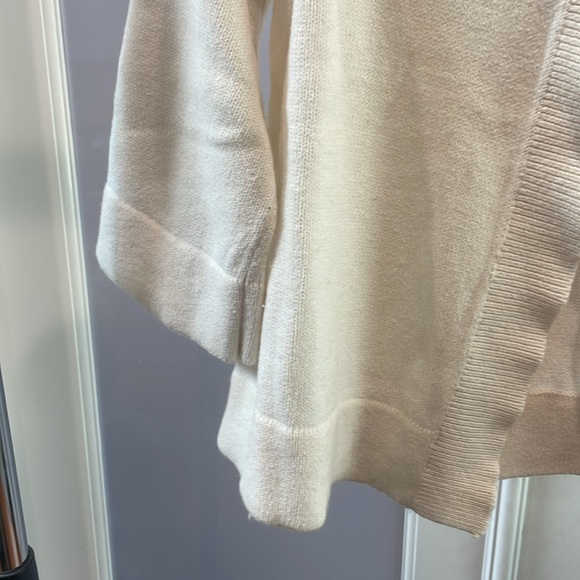 Cream Knit Cardigan with Large Buttons - Picture 3 of 4